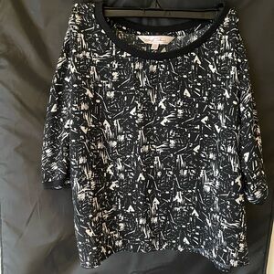 Women Black and White Top